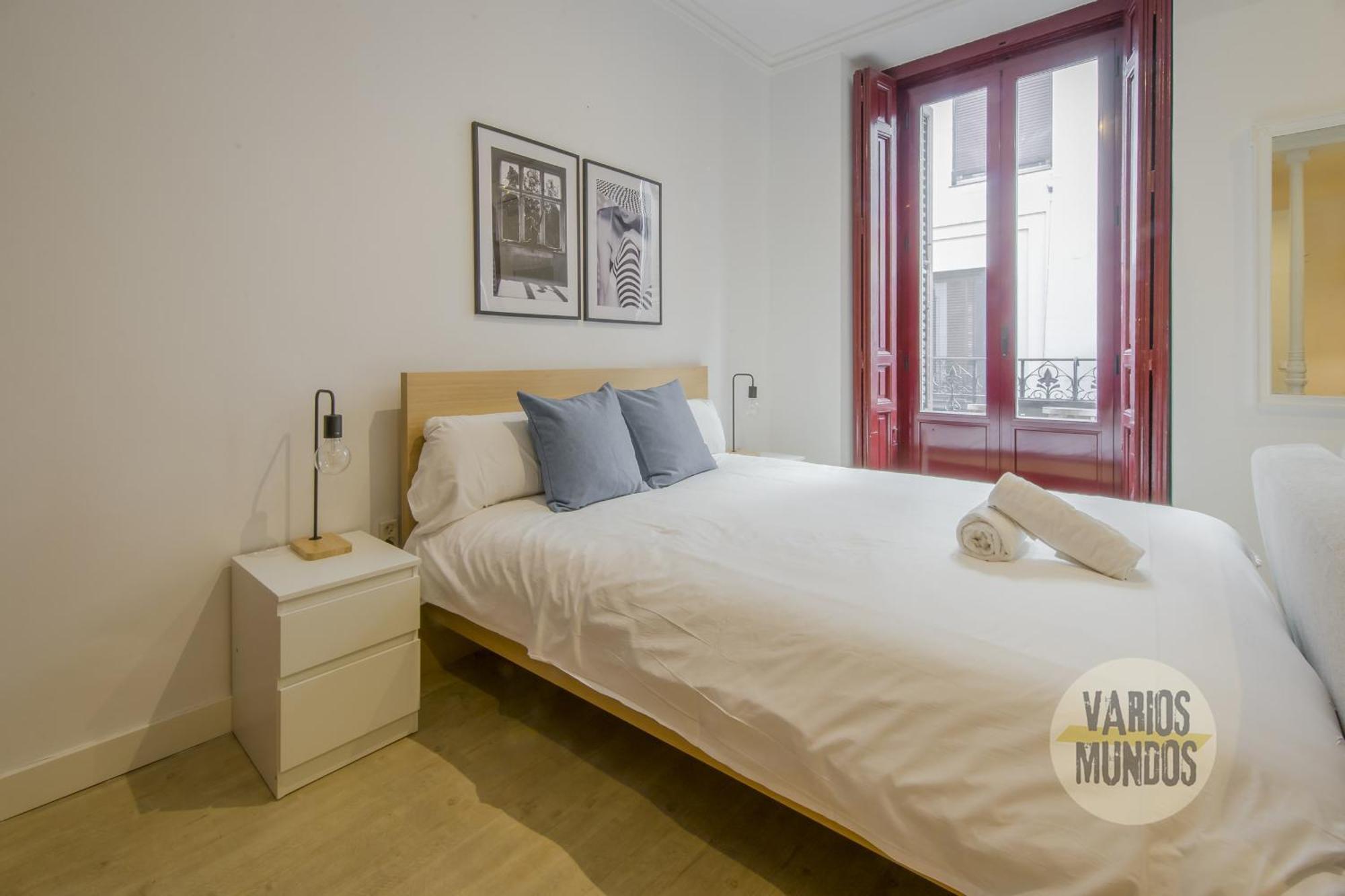 Beautiful Loft Para 3Pax En Huertas-Cortes Madrid Dış mekan fotoğraf