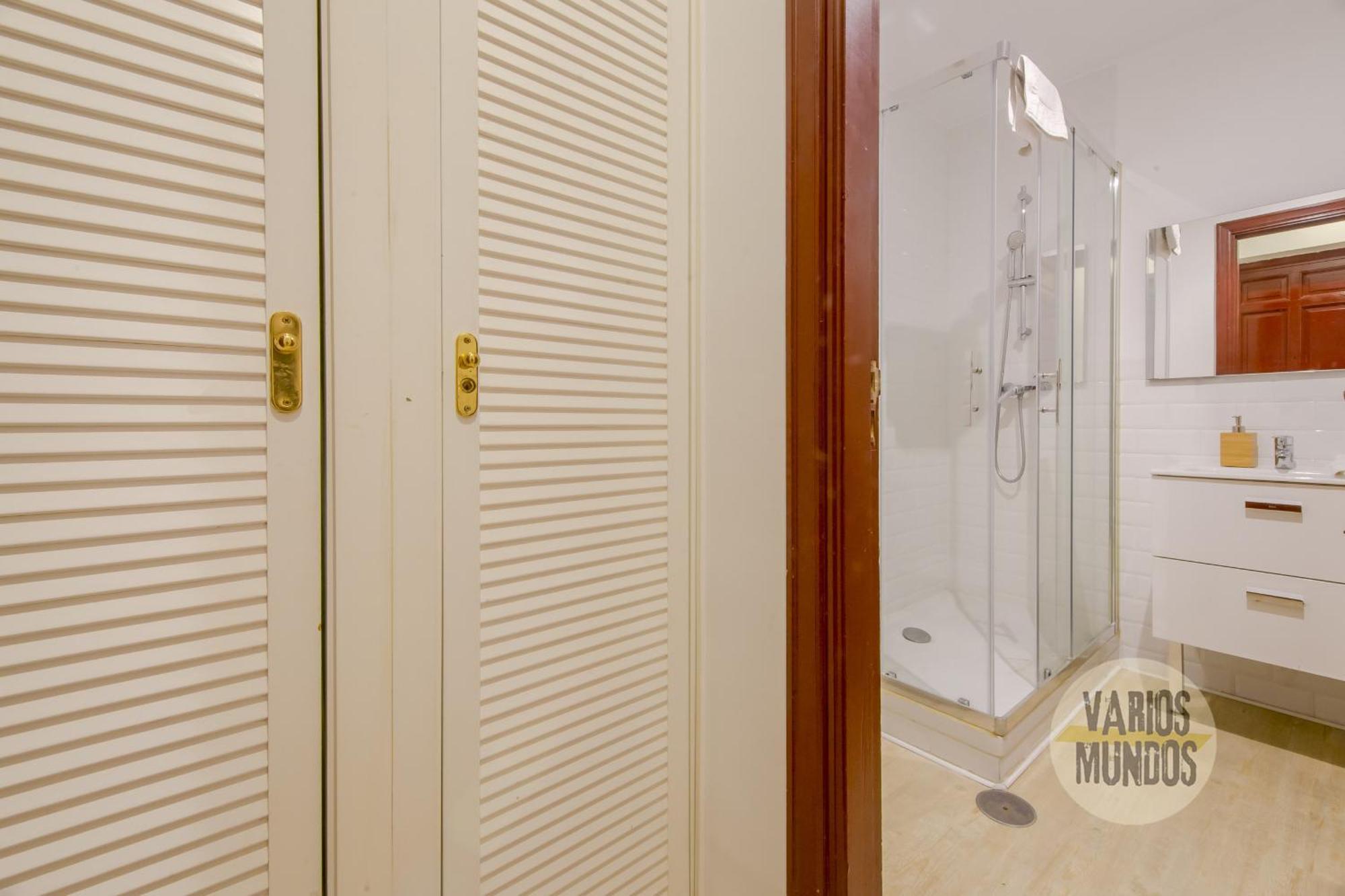Beautiful Loft Para 3Pax En Huertas-Cortes Madrid Dış mekan fotoğraf